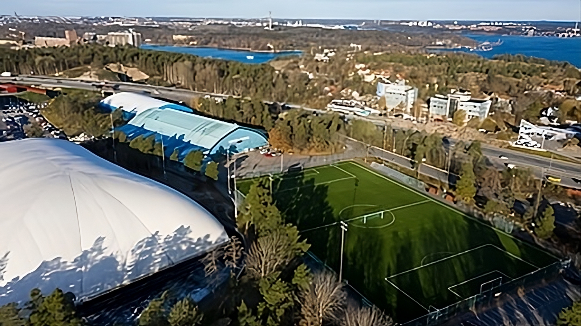 överskit av idrottsplatserna